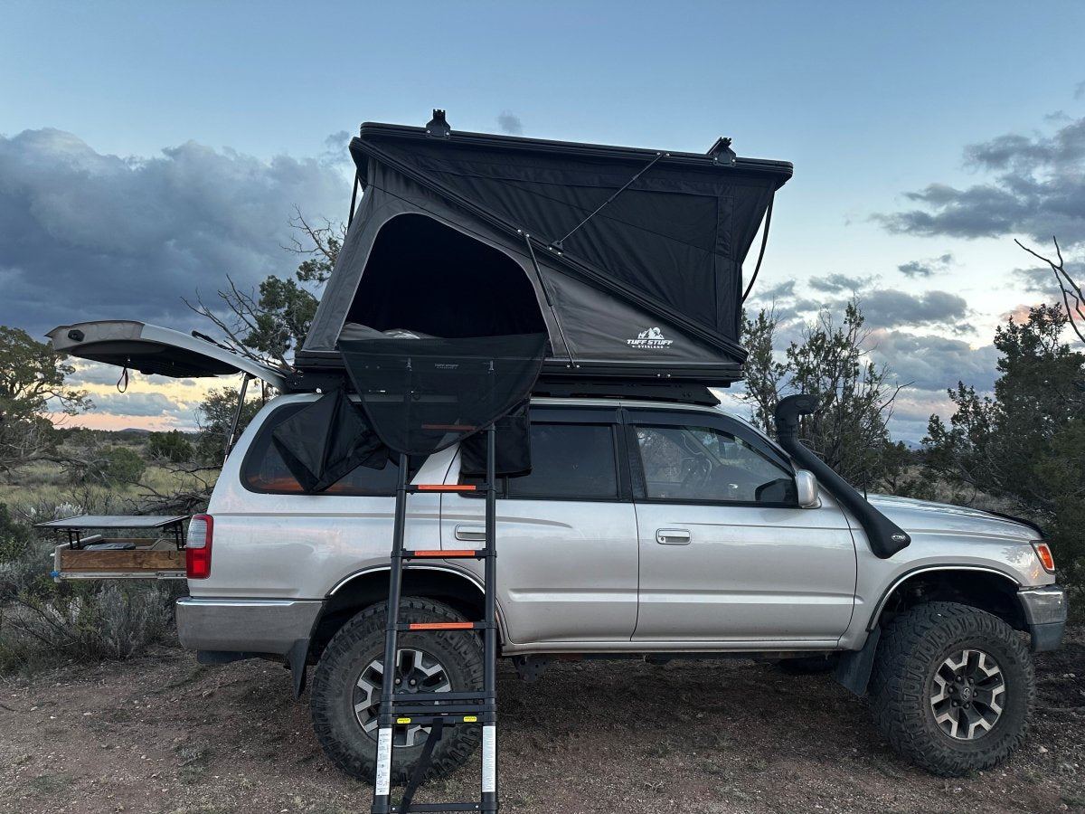 https://cdn.shopify.com/s/files/1/0046/7058/6968/products/alpine-sixtyone-roof-top-tent-tuff-stuff-overland-494249.jpg?v=1746460448