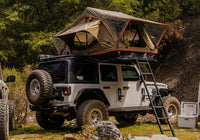 https://cdn.shopify.com/s/files/1/0046/7058/6968/files/trailhead-pro-roof-top-tent-roof-top-tent-tuff-stuff-overland-996510.jpg?v=1746460359